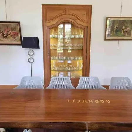 빌라 Chateau D'issandou *